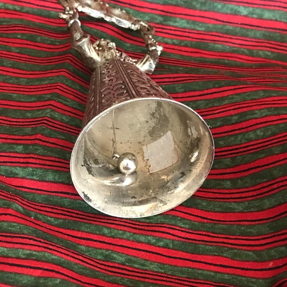 Vintage Ornate Silver plate Wedding Bell Woman holding Wedding Rings 6' x 2 1/2" - Picture 6 of 7